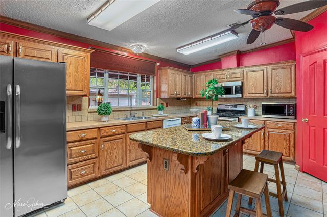 8025 Broadacres Road, Shreveport, LA 71129