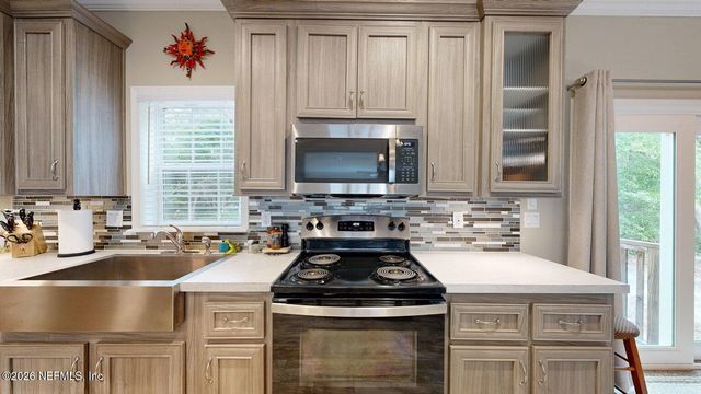 265 LAKE COMO Drive, Pomona Park, FL 32181