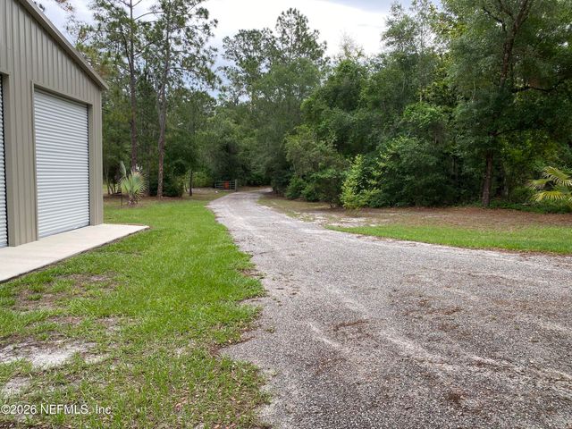 265 LAKE COMO Drive, Pomona Park, FL 32181