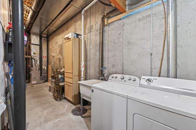 15738 Chasewood Court, Rosemount, MN 55068