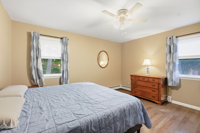 42 Central Avenue, Troy, NY 12180