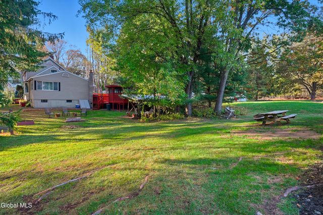 42 Central Avenue, Troy, NY 12180