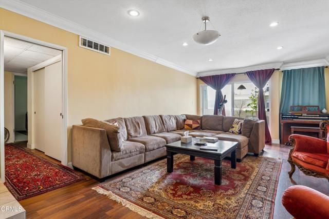 125 S Sierra Madre Boulevard 304, Pasadena, CA 91107