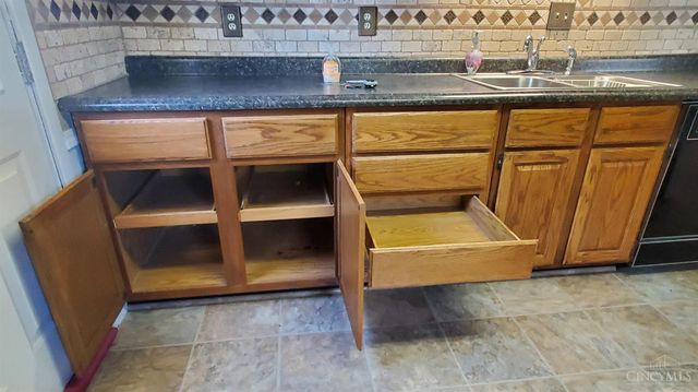 7 Apache Ct, Loveland, OH 45140