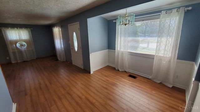 7 Apache Ct, Loveland, OH 45140