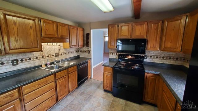 7 Apache Ct, Loveland, OH 45140