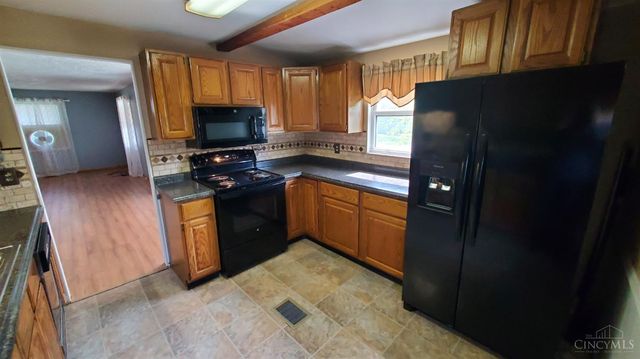 7 Apache Ct, Loveland, OH 45140