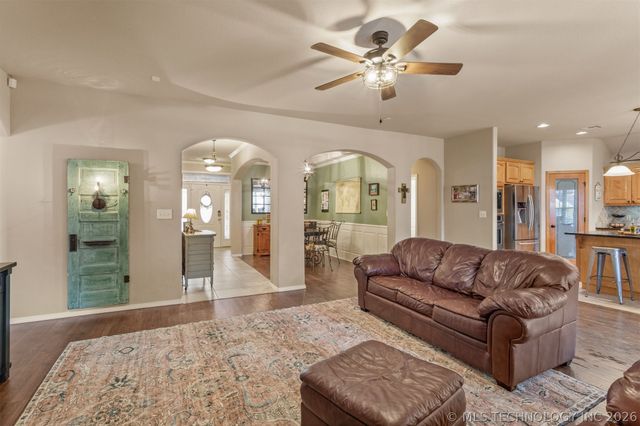 14560 Jordan Court, Glenpool, OK 74033