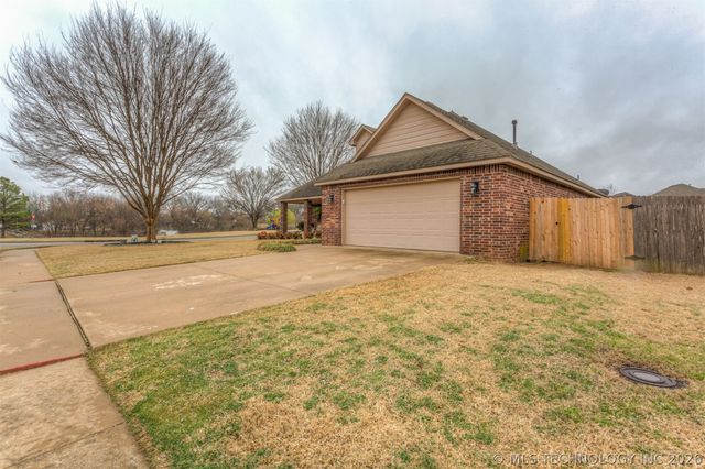 14560 Jordan Court, Glenpool, OK 74033