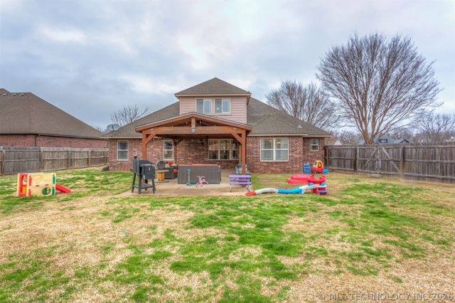 14560 Jordan Court, Glenpool, OK 74033