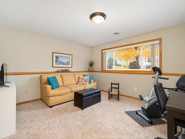 20159 Holister Lane, Lakeville, MN 55044