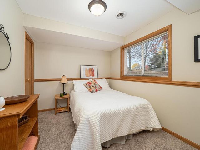 20159 Holister Lane, Lakeville, MN 55044