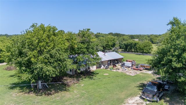 1611 County Road 4104, Greenville, TX 75401