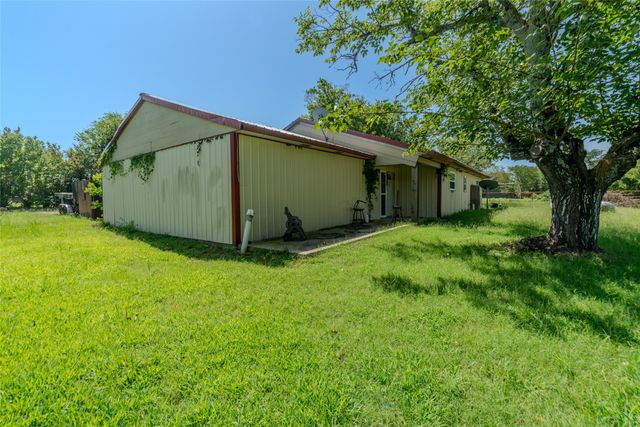 1611 County Road 4104, Greenville, TX 75401