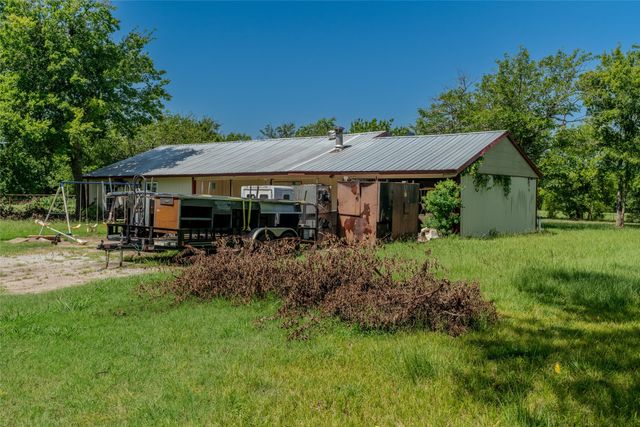 1611 County Road 4104, Greenville, TX 75401