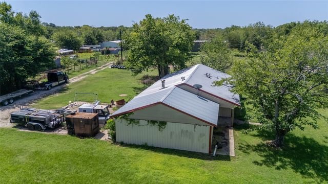 1611 County Road 4104, Greenville, TX 75401