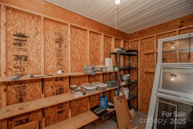 14 Beechnut Drive, Hendersonville, NC 28739