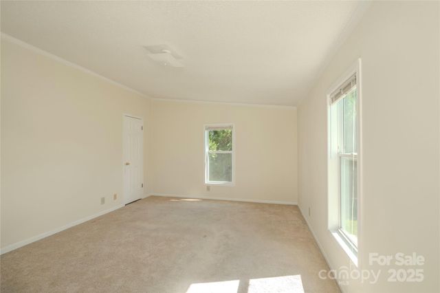 14 Beechnut Drive, Hendersonville, NC 28739