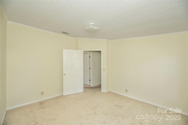 14 Beechnut Drive, Hendersonville, NC 28739