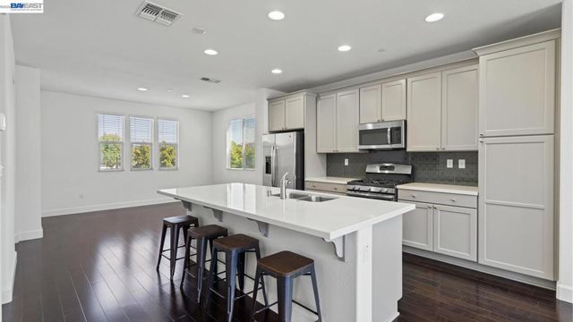 2797 Patcham Cmn, Livermore, CA 94550