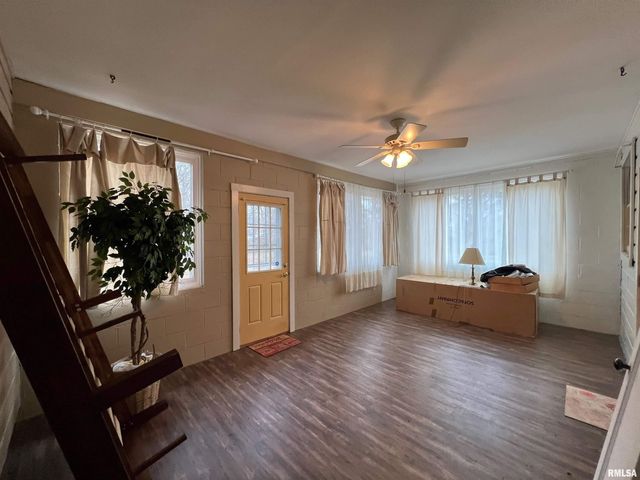 1508 E WALNUT Street, Carbondale, IL 62902