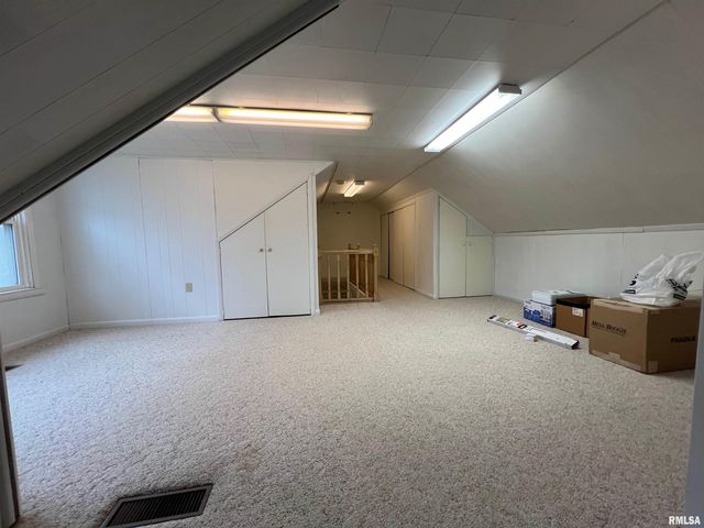 1508 E WALNUT Street, Carbondale, IL 62902