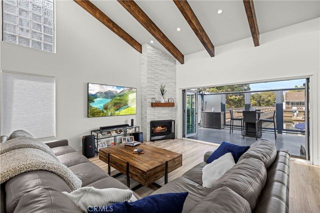 4577 Gateshead, Oxnard, CA 93035