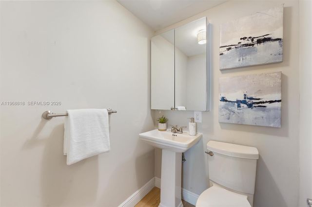 2935 NE 21st Ter, Fort Lauderdale, FL 33306