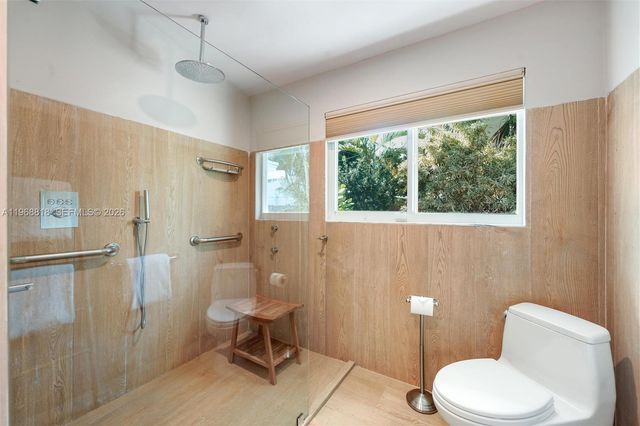 2935 NE 21st Ter, Fort Lauderdale, FL 33306