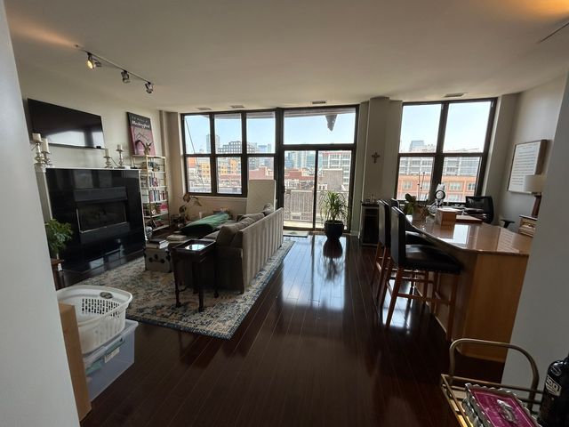 15 S Throop Street 506, Chicago, IL 60607