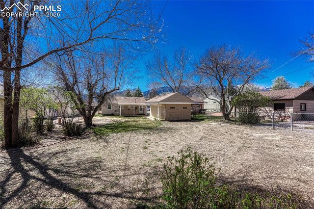 1810 W Boulder Street, Colorado Springs, CO 80904