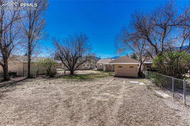 1810 W Boulder Street, Colorado Springs, CO 80904