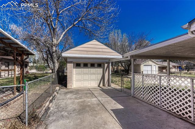 1810 W Boulder Street, Colorado Springs, CO 80904