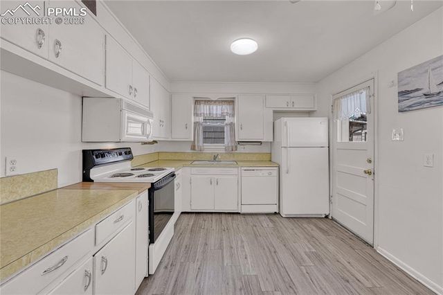 1810 W Boulder Street, Colorado Springs, CO 80904