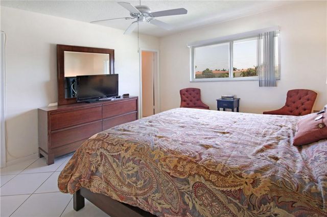 2100 NE 38TH Street 222, Lighthouse Point, FL 33064