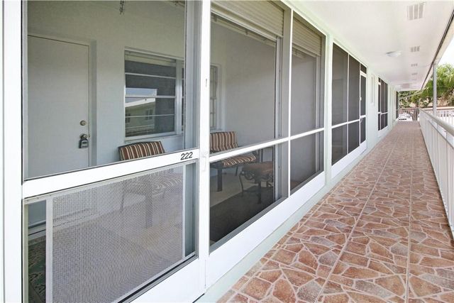 2100 NE 38TH Street 222, Lighthouse Point, FL 33064