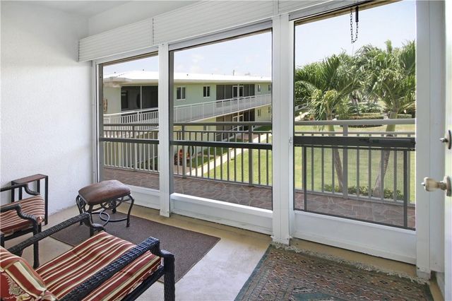 2100 NE 38TH Street 222, Lighthouse Point, FL 33064