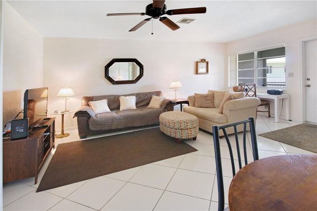2100 NE 38TH Street 222, Lighthouse Point, FL 33064