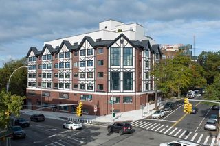 241-15 Northern Boulevard 4D, Little Neck, NY 11362