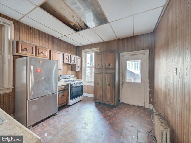 1129 GIRARD ST NW, Washington, DC 20009