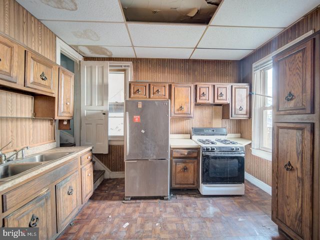 1129 GIRARD ST NW, Washington, DC 20009