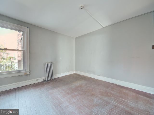 1129 GIRARD ST NW, Washington, DC 20009