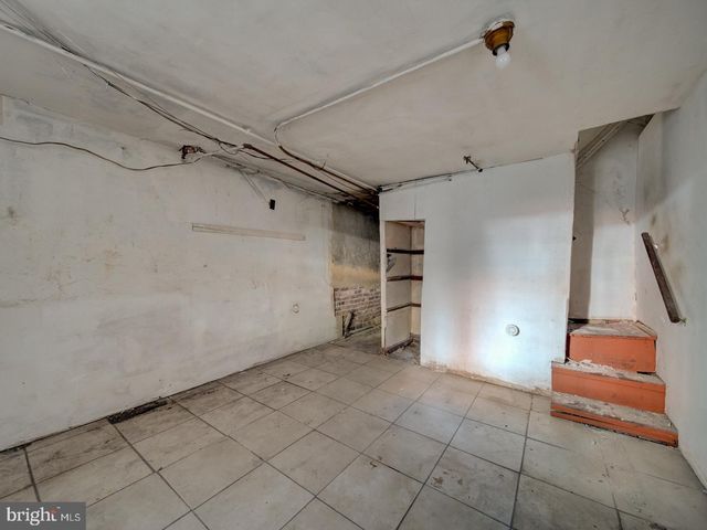 1129 GIRARD ST NW, Washington, DC 20009