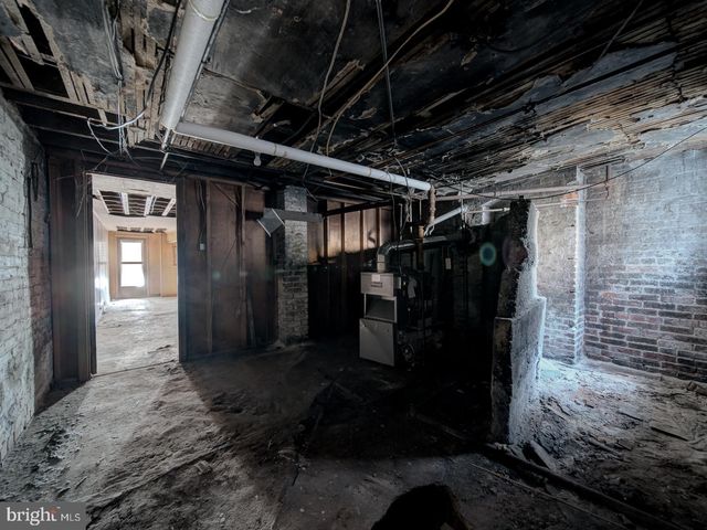 1129 GIRARD ST NW, Washington, DC 20009