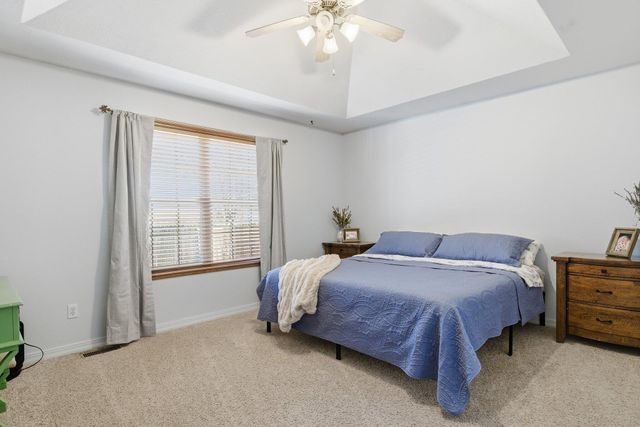 605 Glen Oaks Circle, Nixa, MO 65714