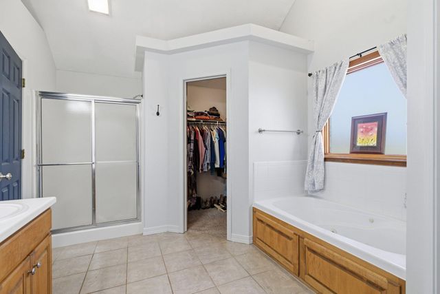 605 Glen Oaks Circle, Nixa, MO 65714