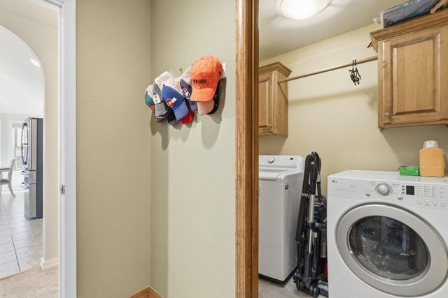 605 Glen Oaks Circle, Nixa, MO 65714