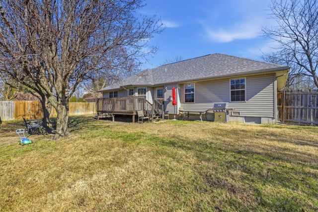 605 Glen Oaks Circle, Nixa, MO 65714