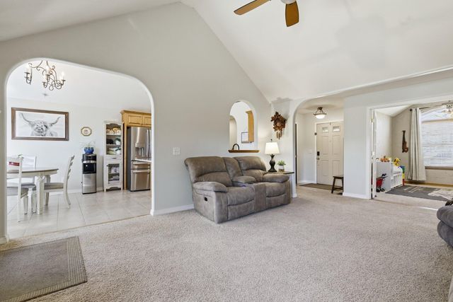 605 Glen Oaks Circle, Nixa, MO 65714