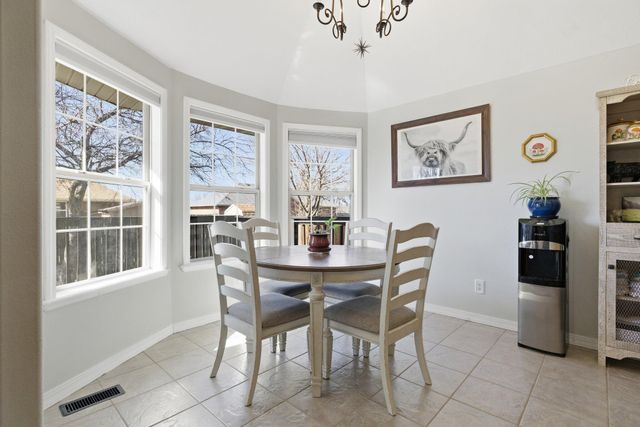 605 Glen Oaks Circle, Nixa, MO 65714